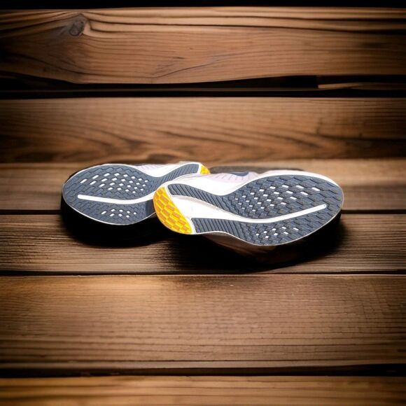 Size 8 - Nike Quest Low Purple W - Picture 6 of 7